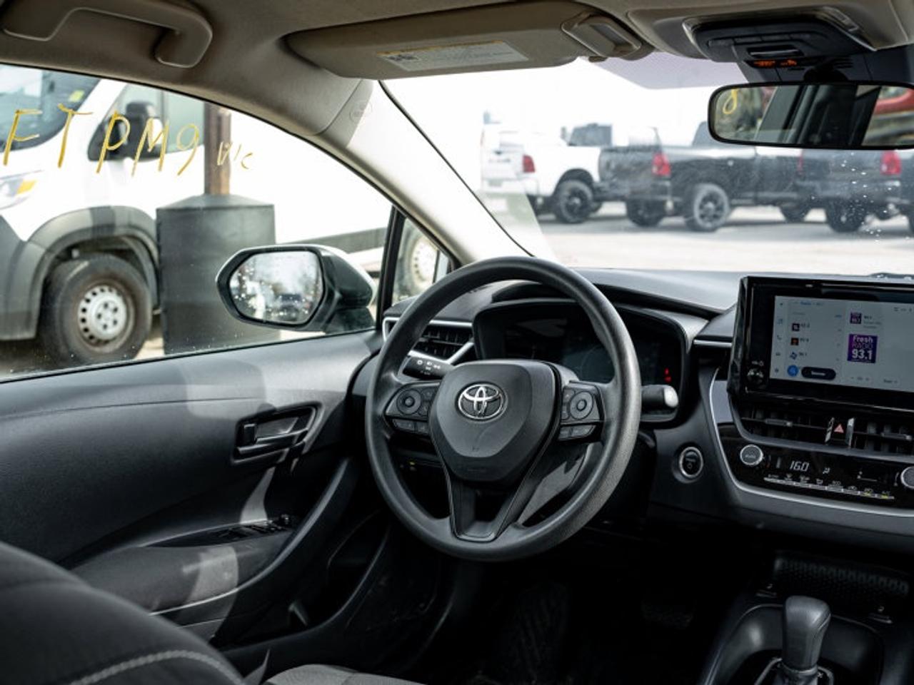 2023 Toyota Corolla Hybrid LE Photo