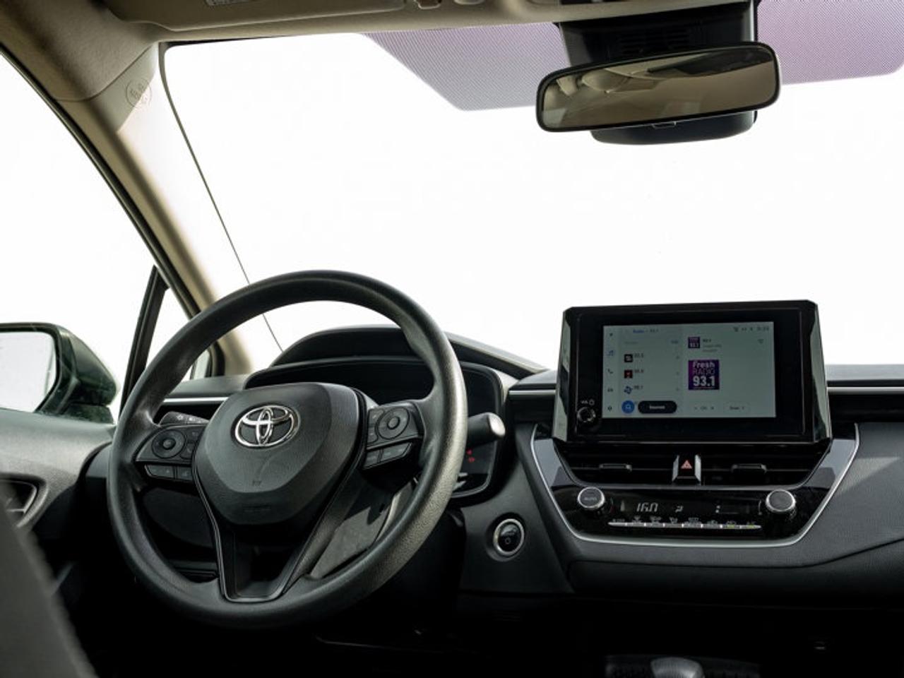 2023 Toyota Corolla Hybrid LE Photo