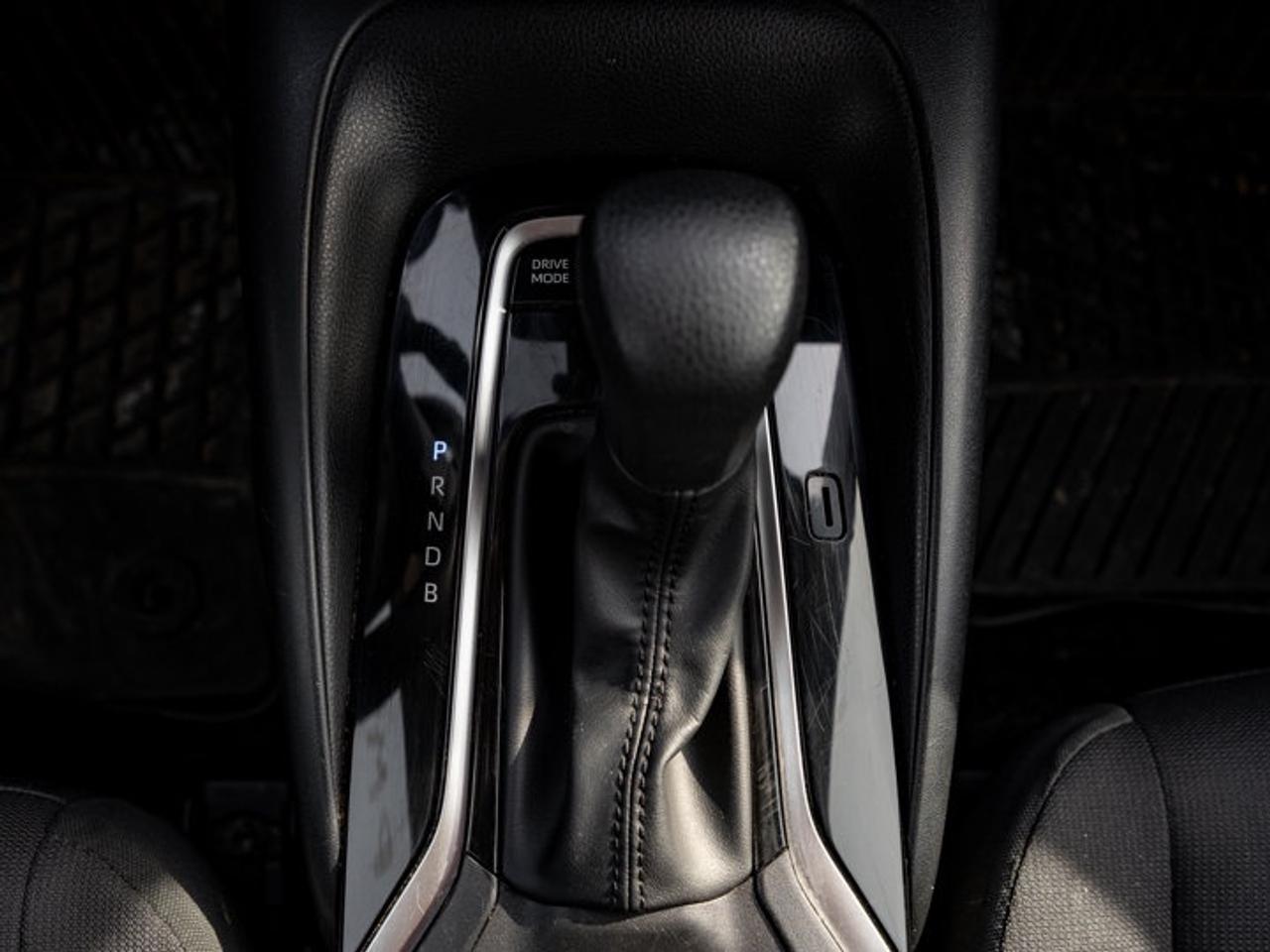 2023 Toyota Corolla Hybrid LE Photo