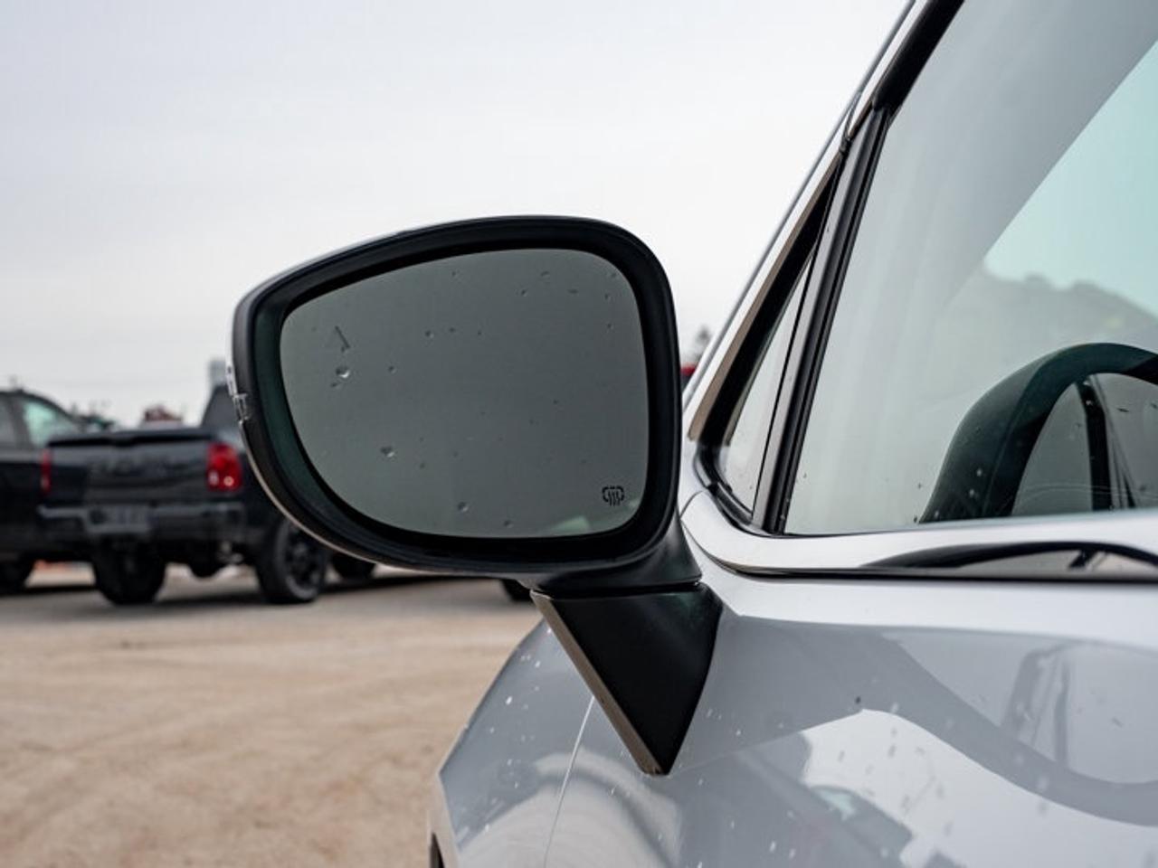 2023 Chrysler Pacifica Touring L Photo