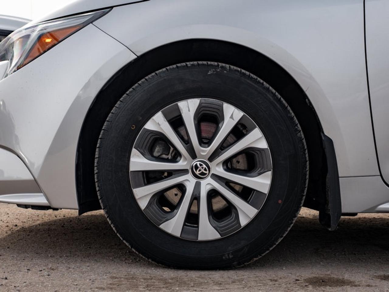 2023 Toyota Corolla Hybrid LE Photo