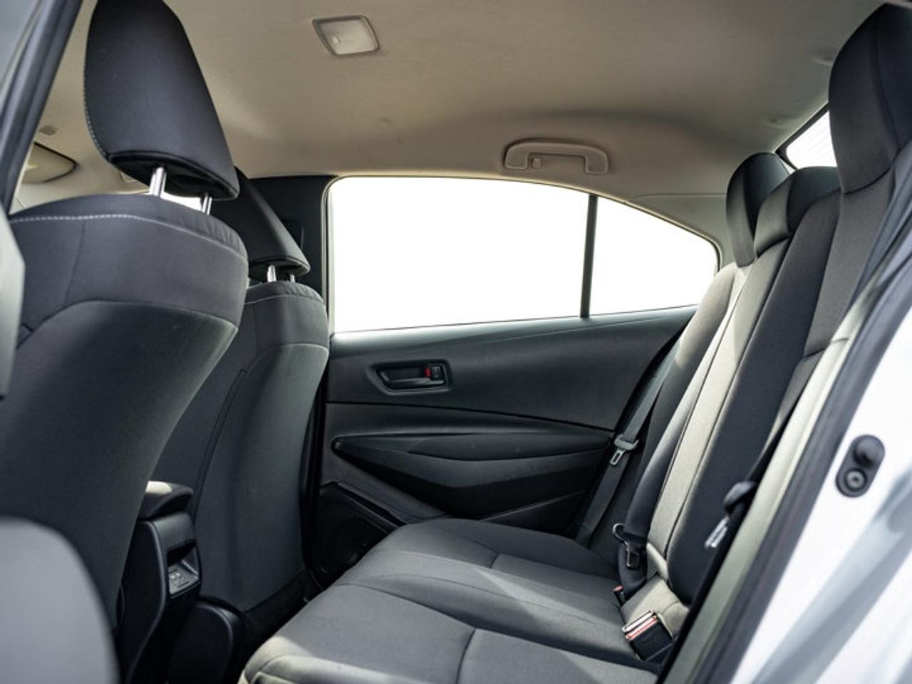 2023 Toyota Corolla Hybrid LE Photo