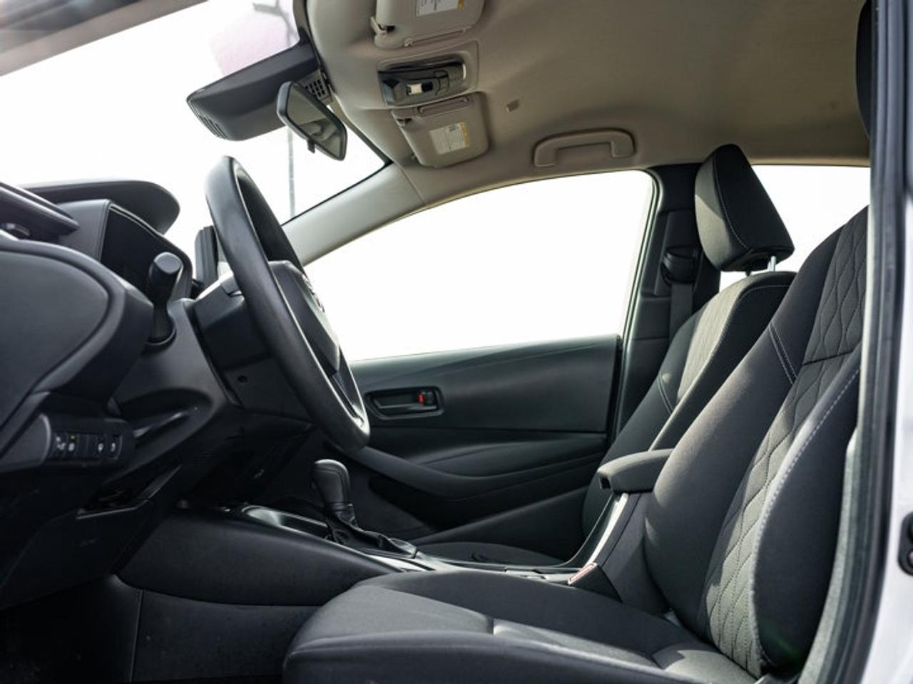 2023 Toyota Corolla Hybrid LE Photo