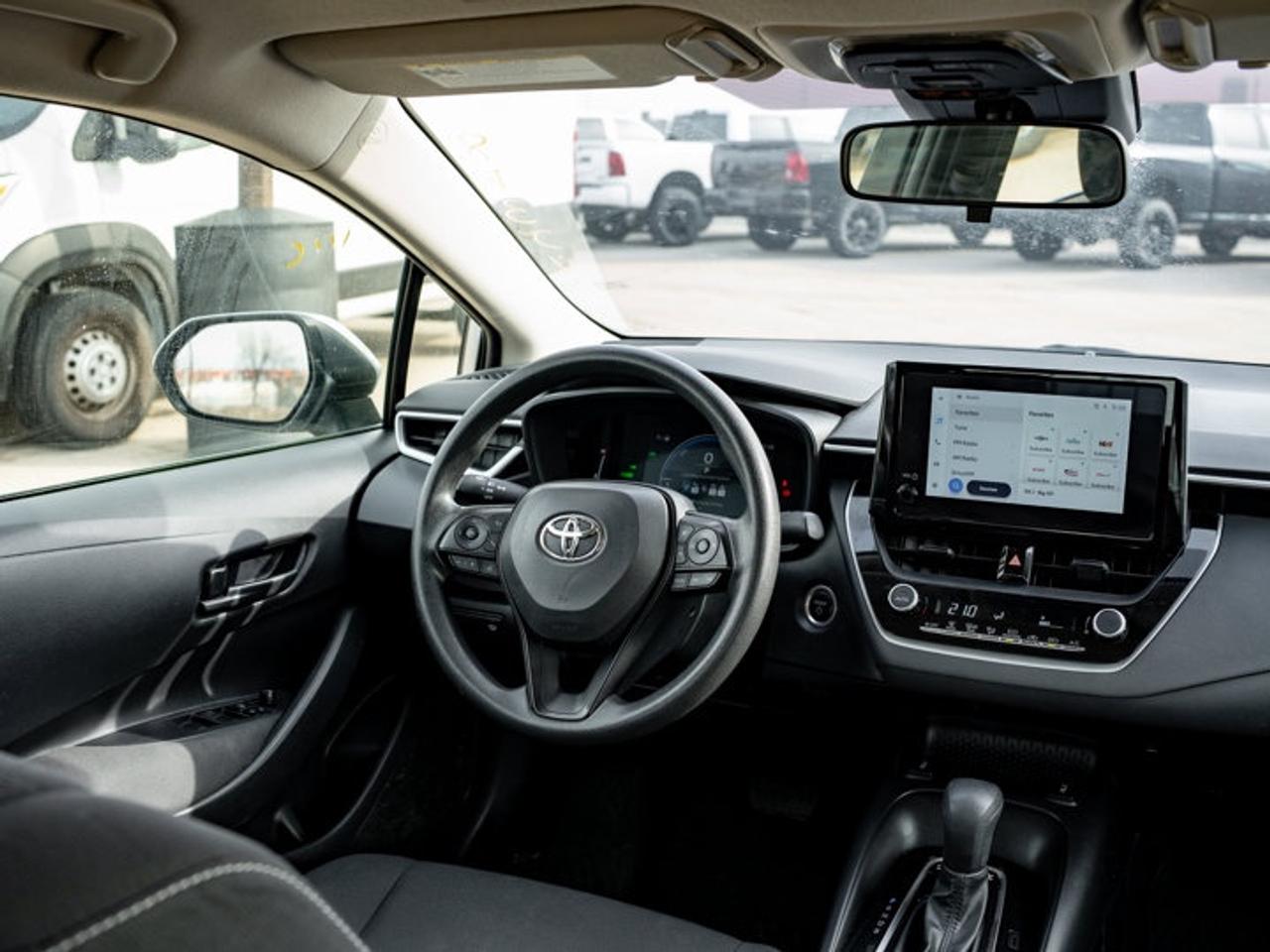 2023 Toyota Corolla Hybrid LE Photo