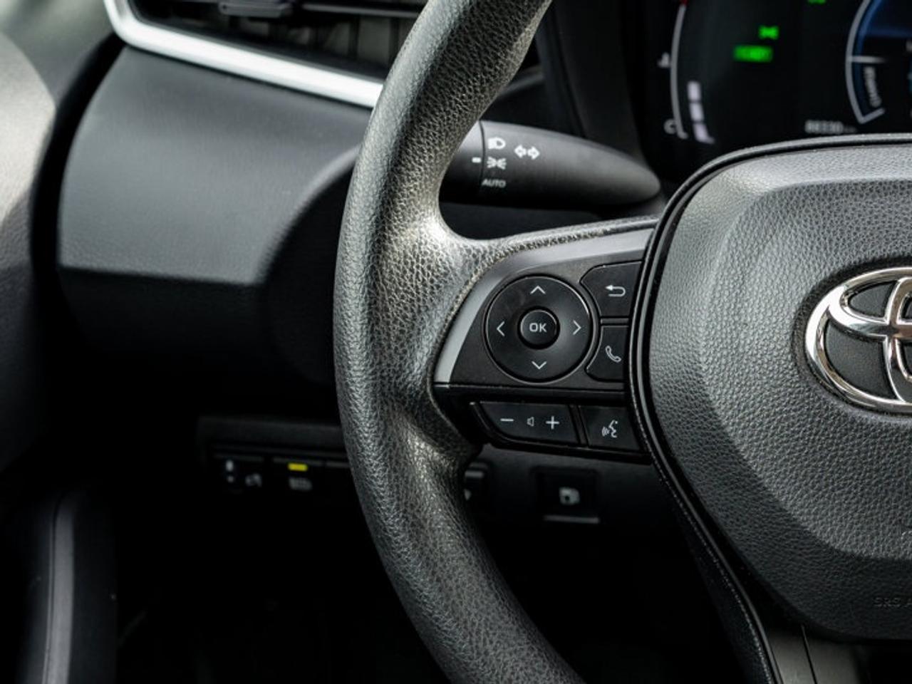 2023 Toyota Corolla Hybrid LE Photo