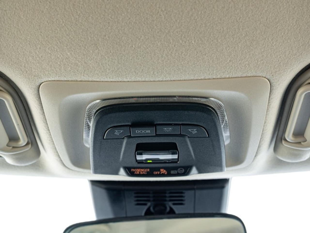 2023 Toyota Corolla Hybrid LE Photo