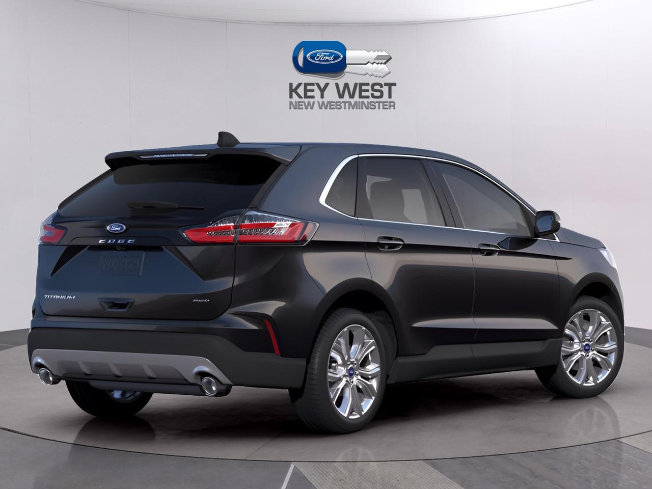 2024 Ford Edge Titanium Photo2