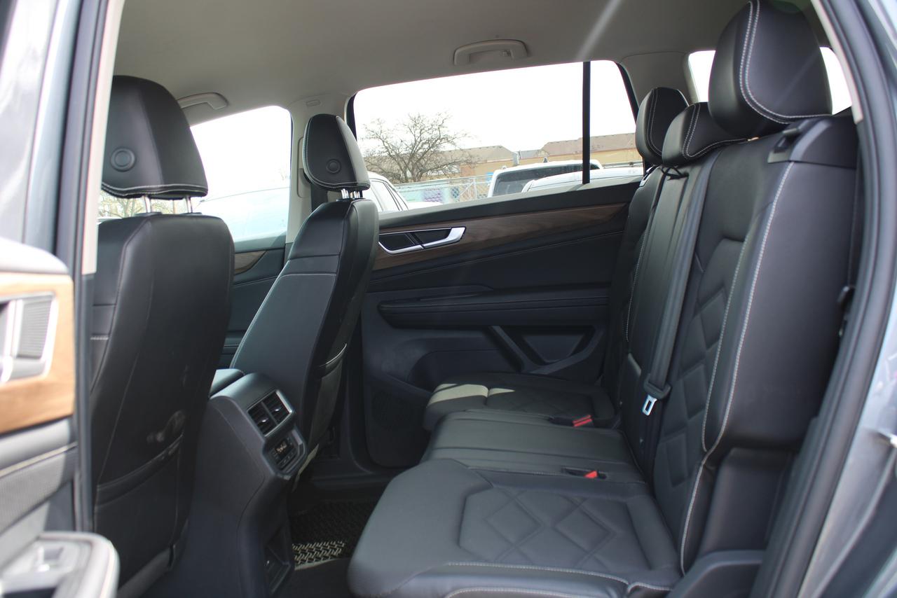 2025 Volkswagen Atlas Comfortline 2.0 TSI 4MOTION Photo