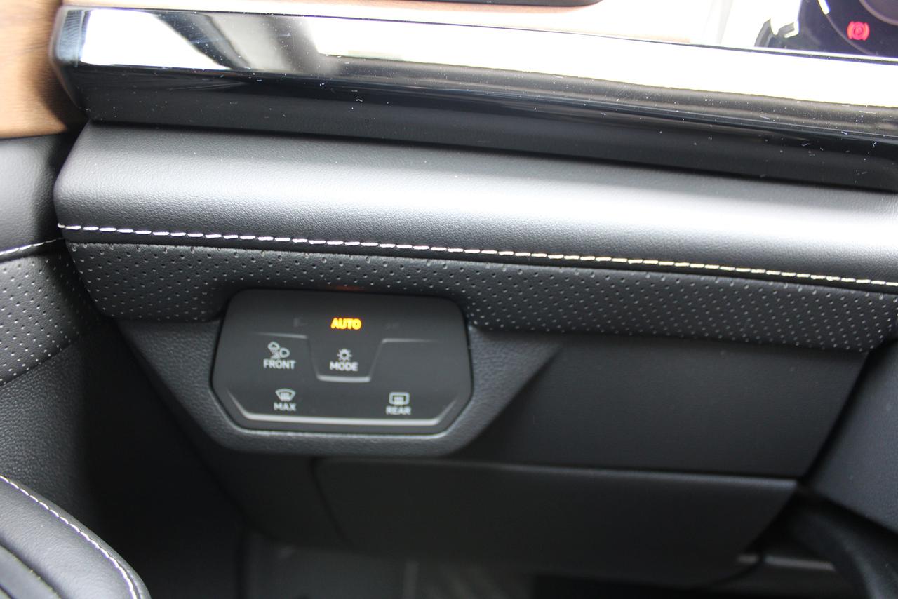 2025 Volkswagen Atlas Comfortline 2.0 TSI 4MOTION Photo