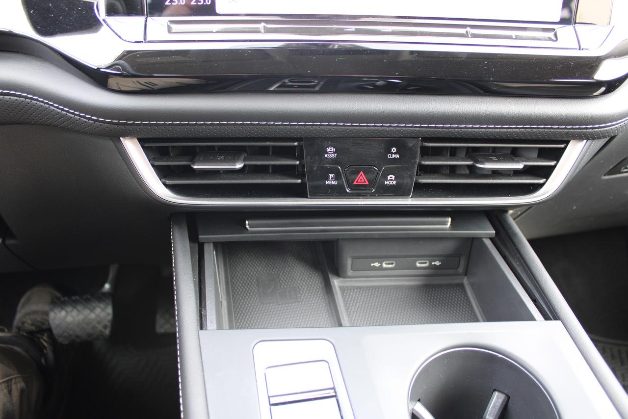 2025 Volkswagen Atlas Comfortline 2.0 TSI 4MOTION Photo