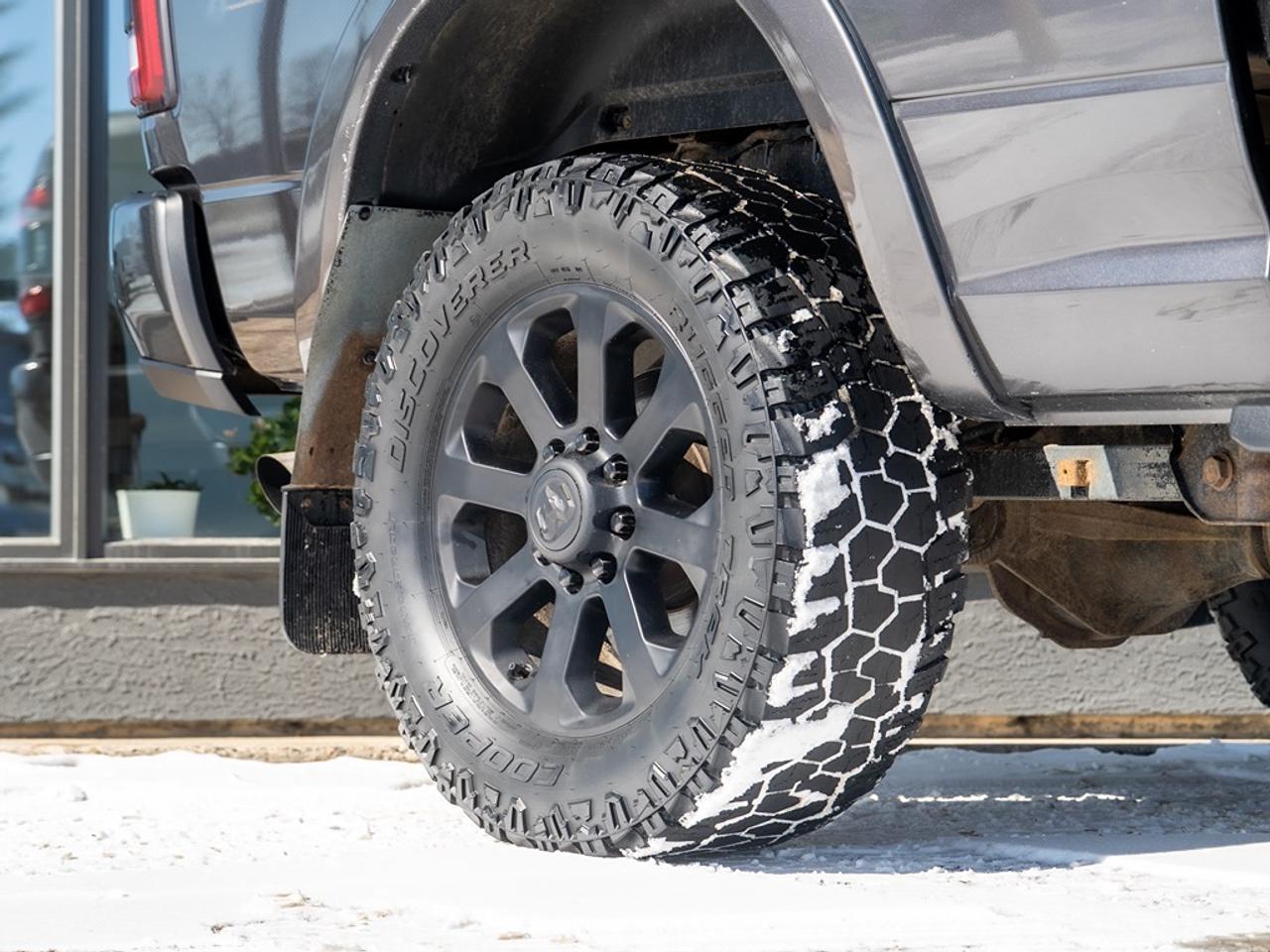 2020 RAM 2500 Big Horn 4x4 Crew Cab 6'4" Box Photo3
