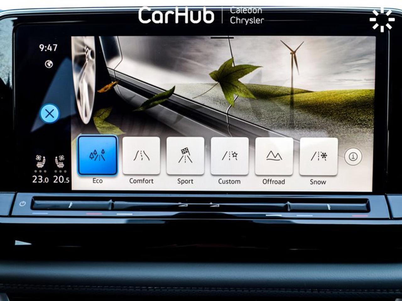 2025 Volkswagen Atlas Peak Edition AWD 7 Seater 12" Display Ventilated Front Seats R-Start Photo4