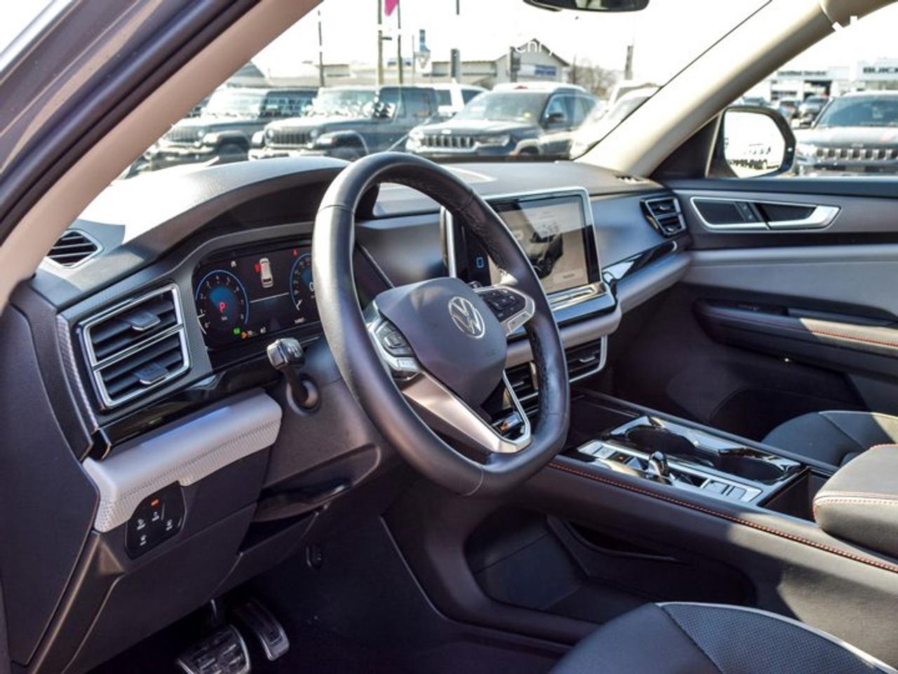 2025 Volkswagen Atlas Peak Edition AWD 7 Seater 12" Display Ventilated Front Seats R-Start Photo