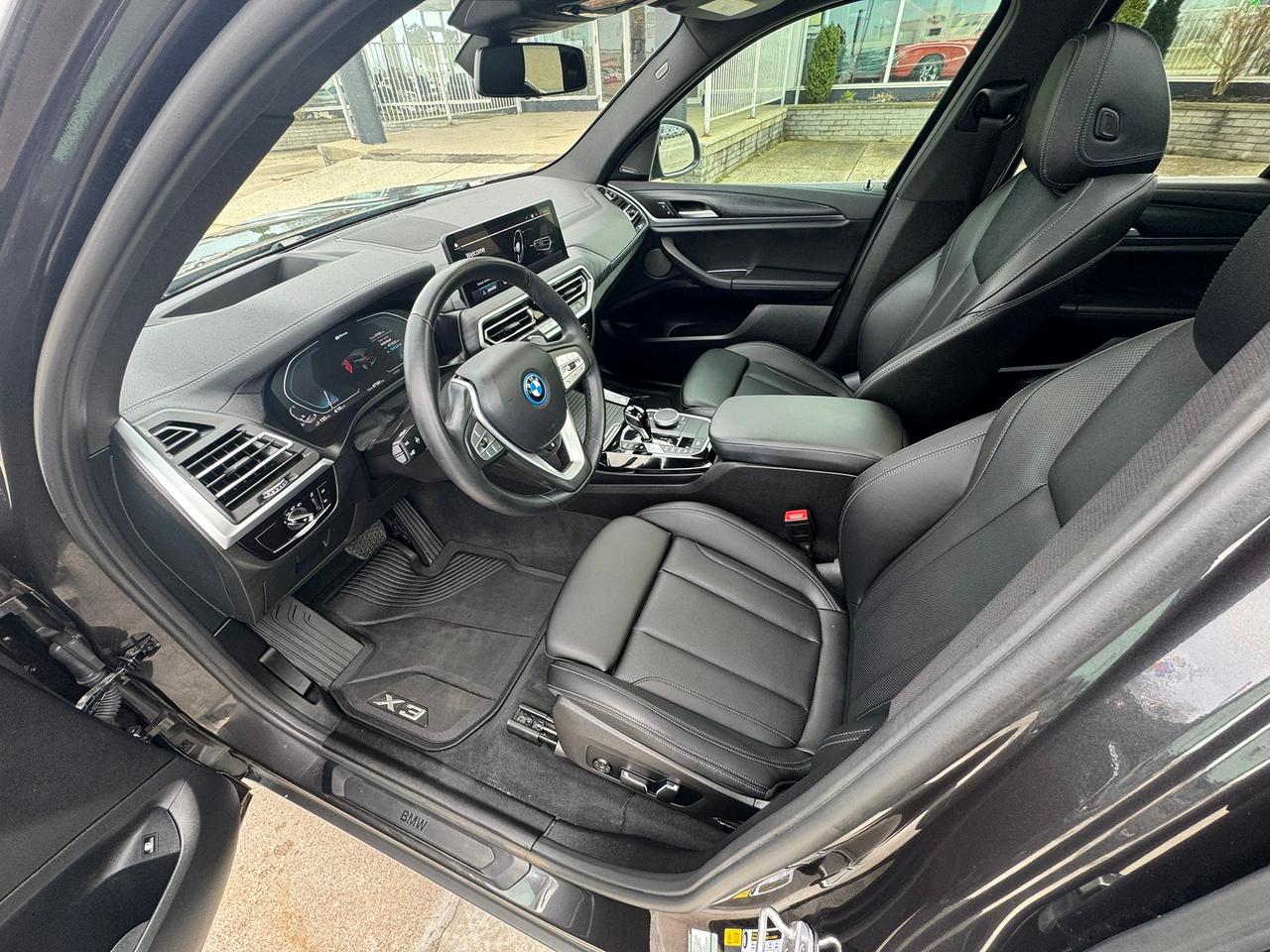 2024 BMW X3 xDrive30e Plug in Hybrid Photo