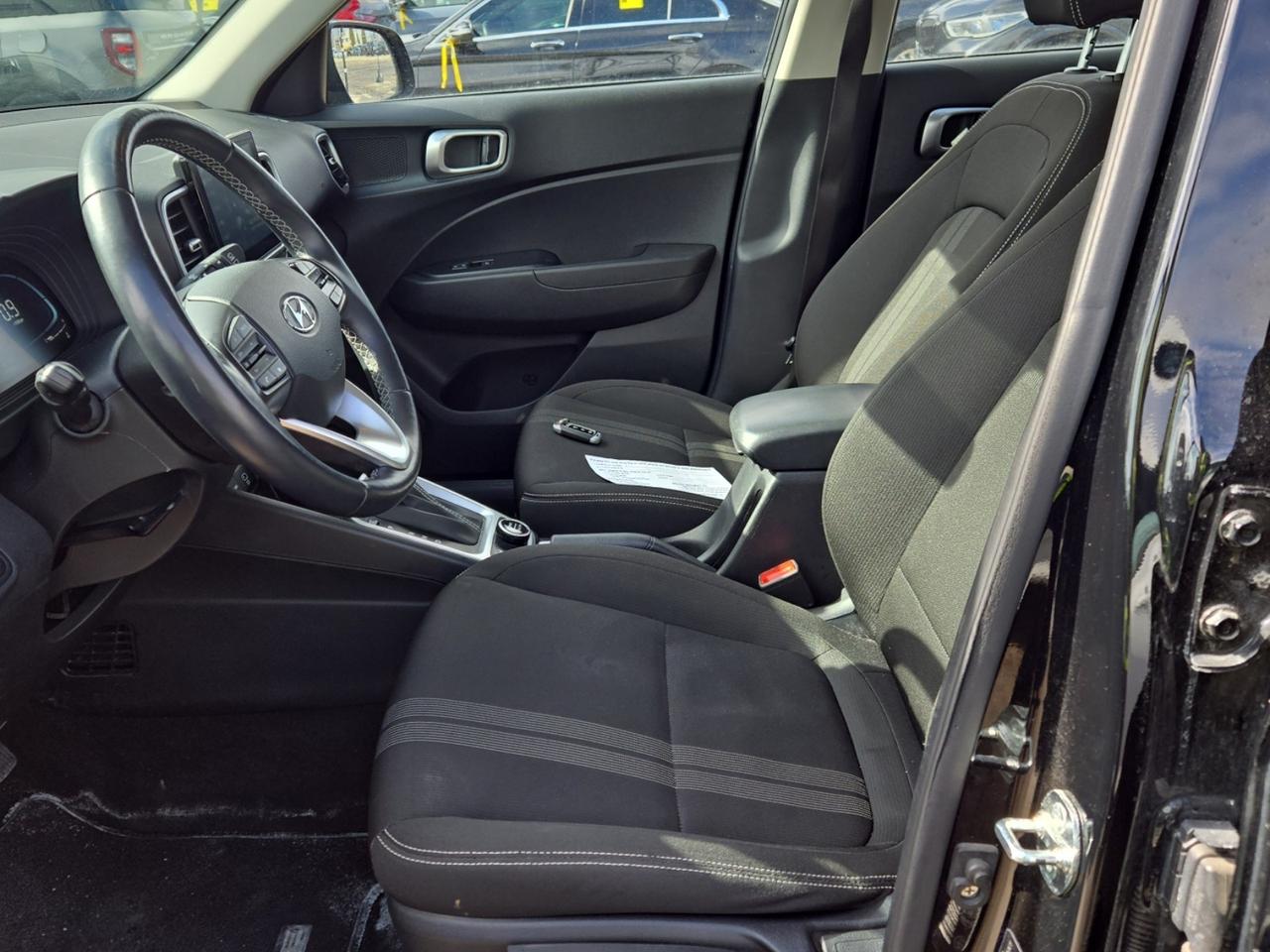 2024 Hyundai Venue PREFERRED Photo