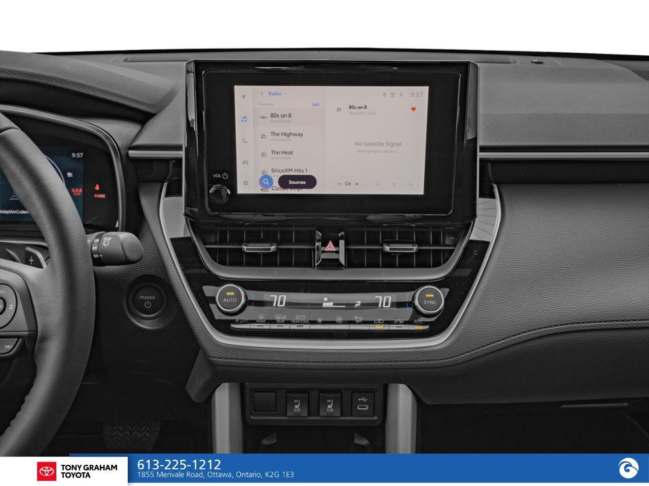 2024 Toyota Corolla Cross Hybrid XSE Photo