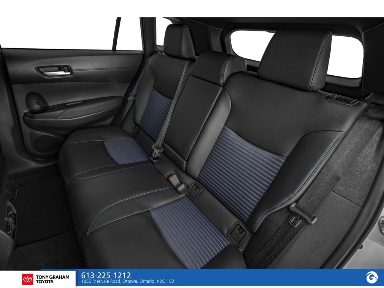 2024 Toyota Corolla Cross Hybrid XSE Photo