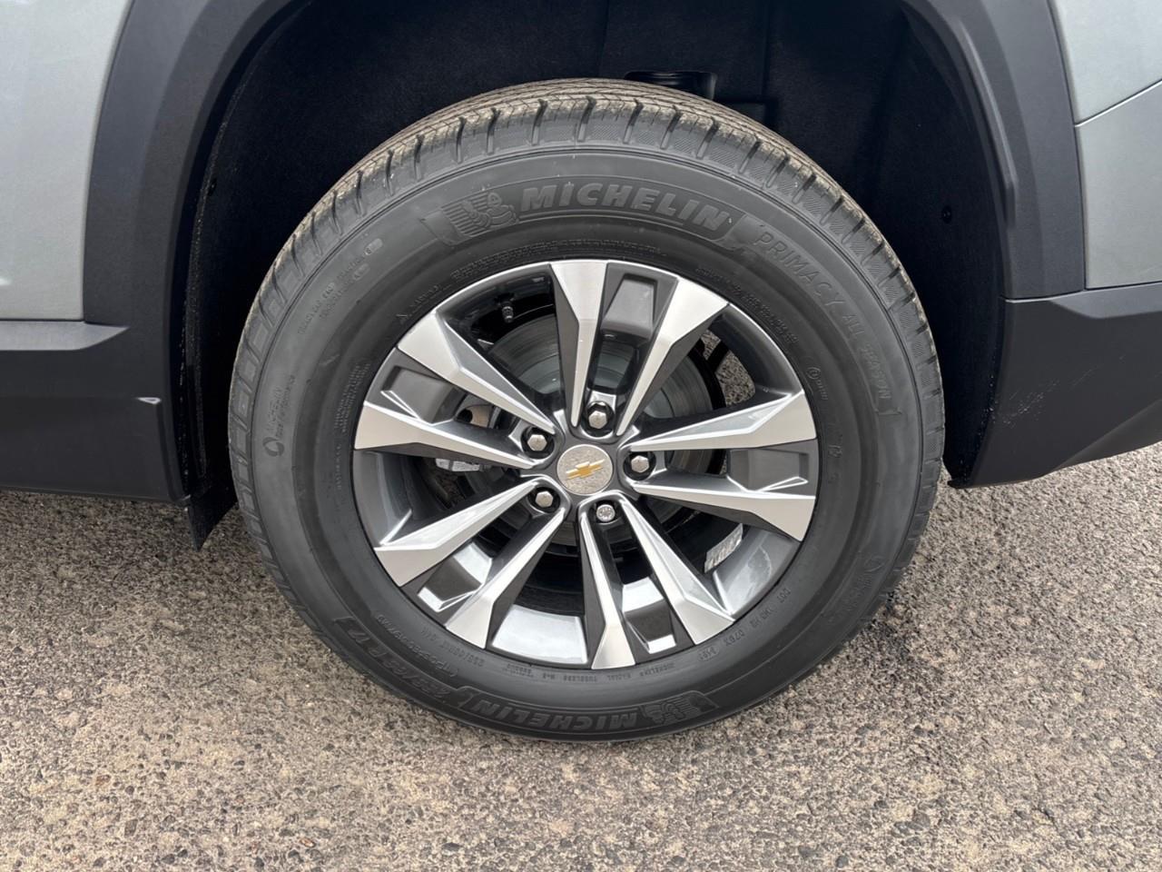 2026 Chevrolet Equinox LT Photo