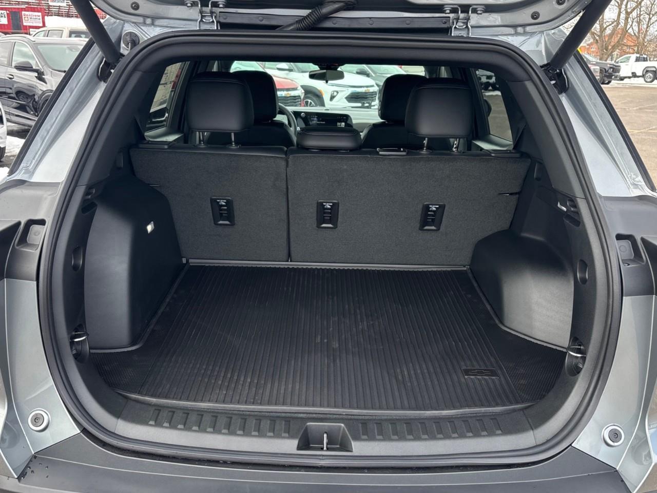 2026 Chevrolet Equinox LT Photo