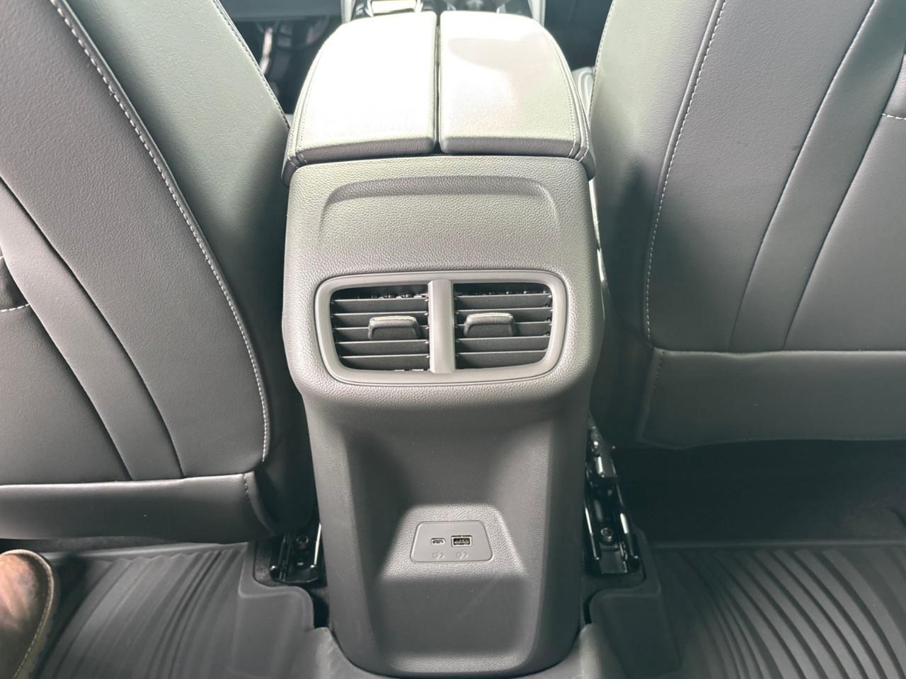 2026 Buick Envision Preferred New 2026 5 Passenger AWD SUV with Heated Front Seats, Heated Steering Wheel, Heads-Up Display, 30 Ultra-Wide Diagonal Screen, Adaptive Cruise Control, Wireless Phone Charging and Wireless Apple CarPla Photo