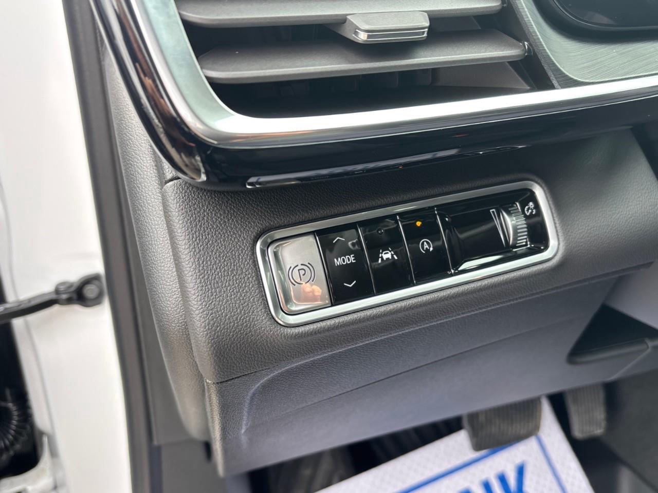 2026 Buick Envision Preferred New 2026 5 Passenger AWD SUV with Heated Front Seats, Heated Steering Wheel, Heads-Up Display, 30 Ultra-Wide Diagonal Screen, Adaptive Cruise Control, Wireless Phone Charging and Wireless Apple CarPla Photo