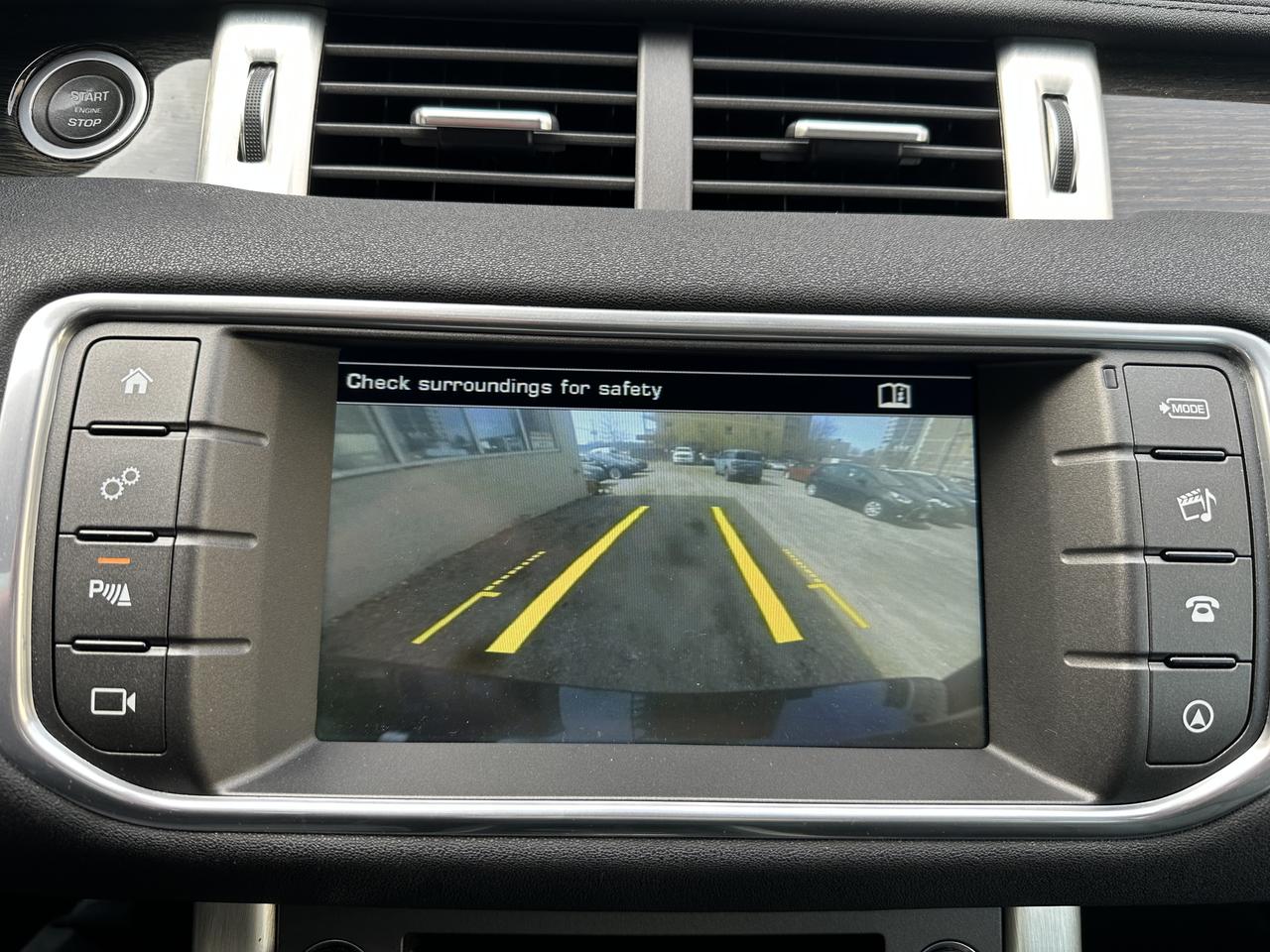 2016 Land Rover Range Rover Evoque HSE Photo