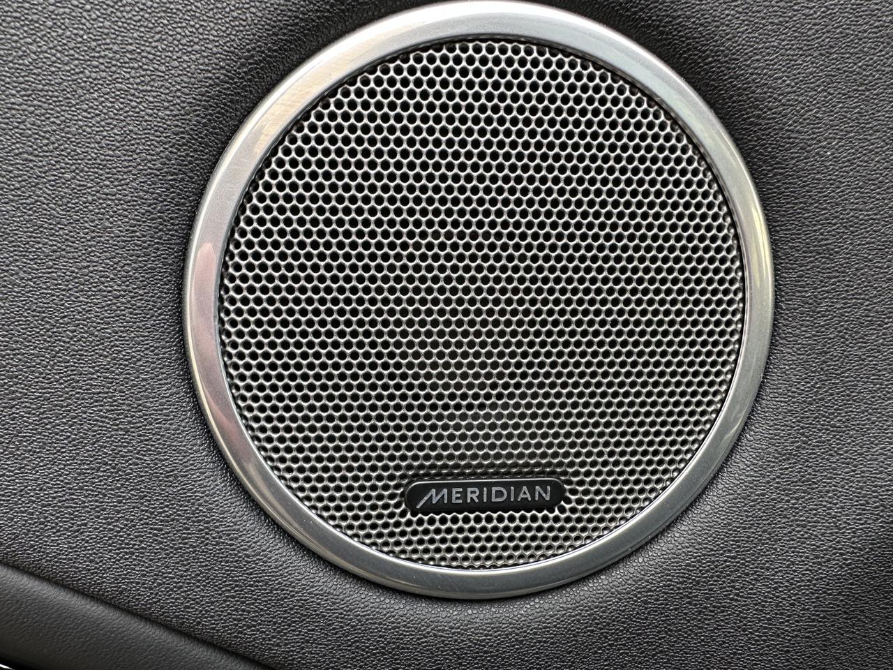 2016 Land Rover Range Rover Evoque HSE Photo