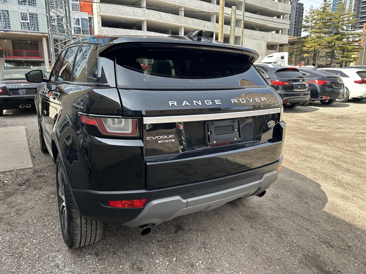 2016 Land Rover Range Rover Evoque HSE Photo4