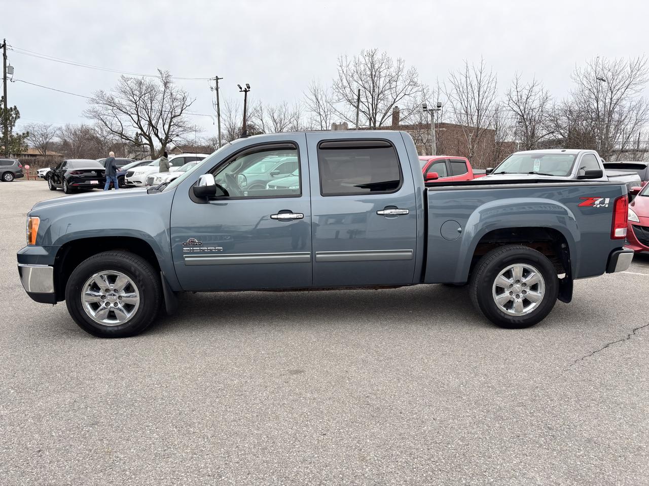2013 GMC Sierra 1500 SLE ** 4X4, TOW PKG, BLUETOOTH ** Photo3
