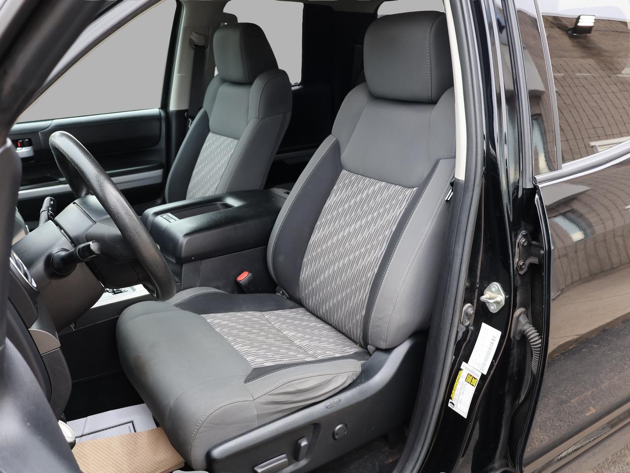 2020 Toyota Tundra 5.7L V8 SR5 4WD CERTIFIED *ACCIDENT FREE*TOYOTA MAINTAIN* CAMERA NAV BLUETOOTH HEATED SEATS CRUISE ALLOYS Photo