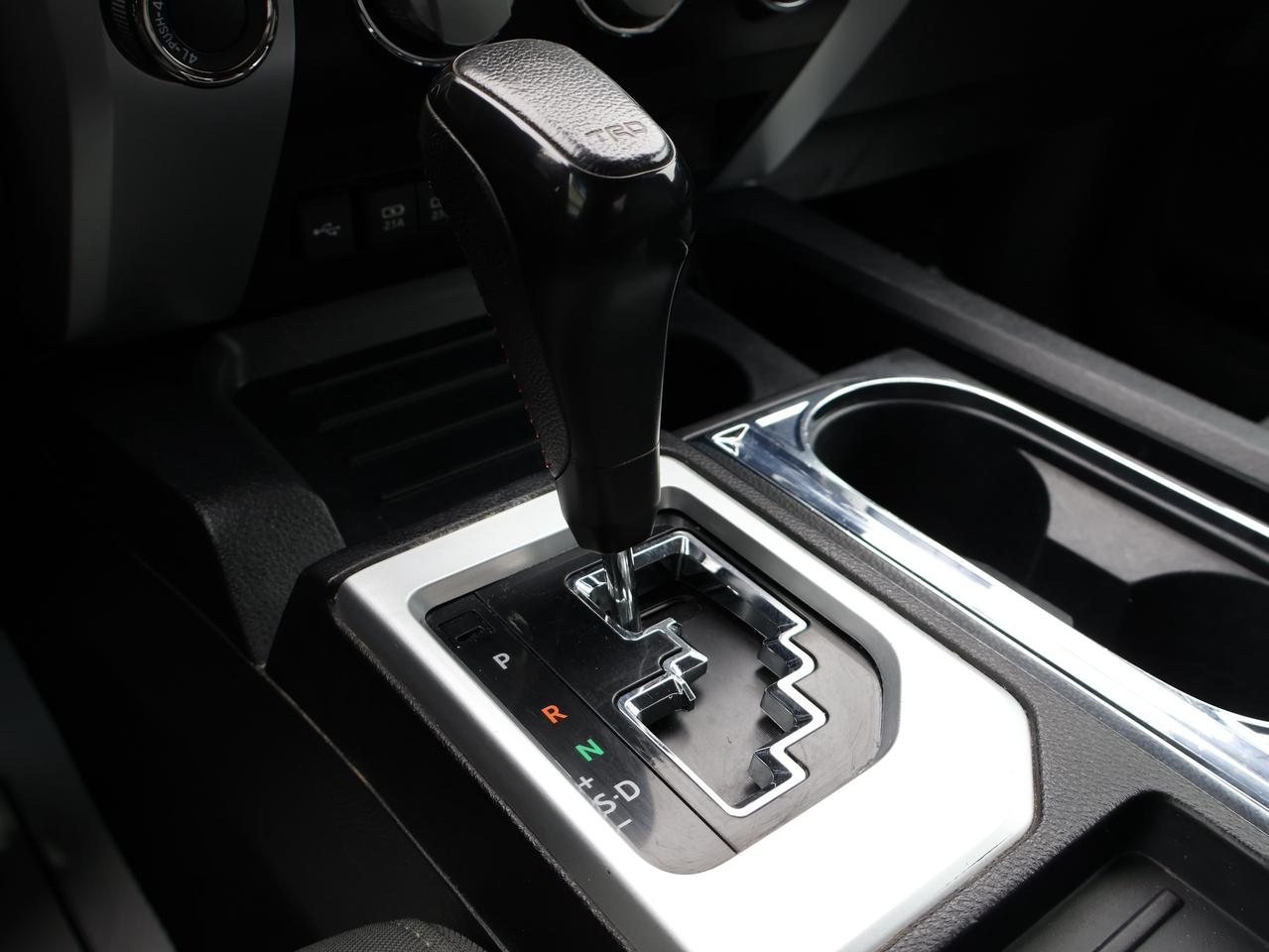 2020 Toyota Tundra 5.7L V8 SR5 4WD CERTIFIED *ACCIDENT FREE*TOYOTA MAINTAIN* CAMERA NAV BLUETOOTH HEATED SEATS CRUISE ALLOYS Photo