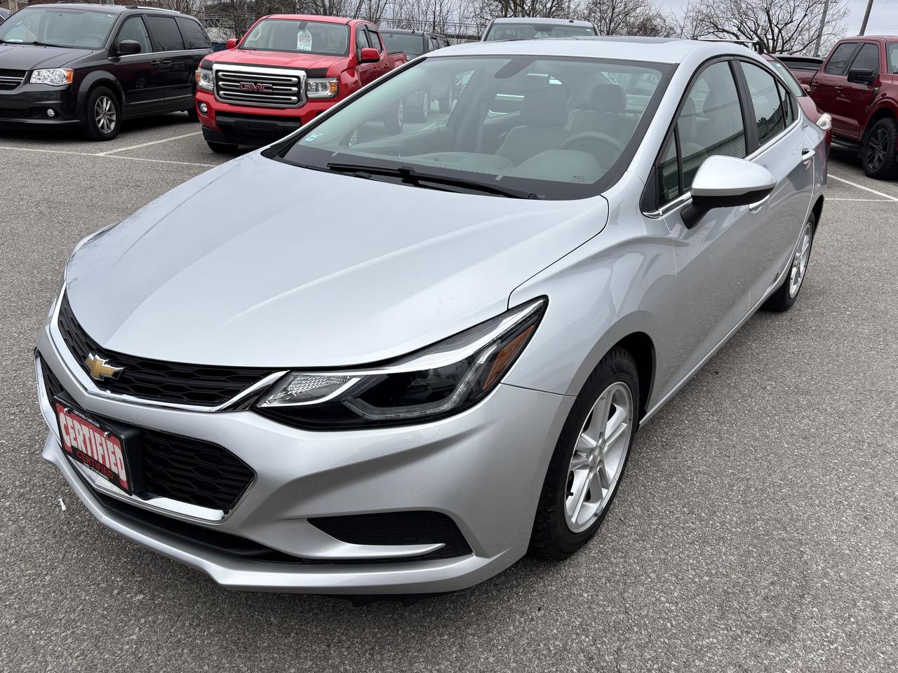 2016 Chevrolet Cruze LT ** CARPLAY, HTD SEATS, SNRF ** Photo2