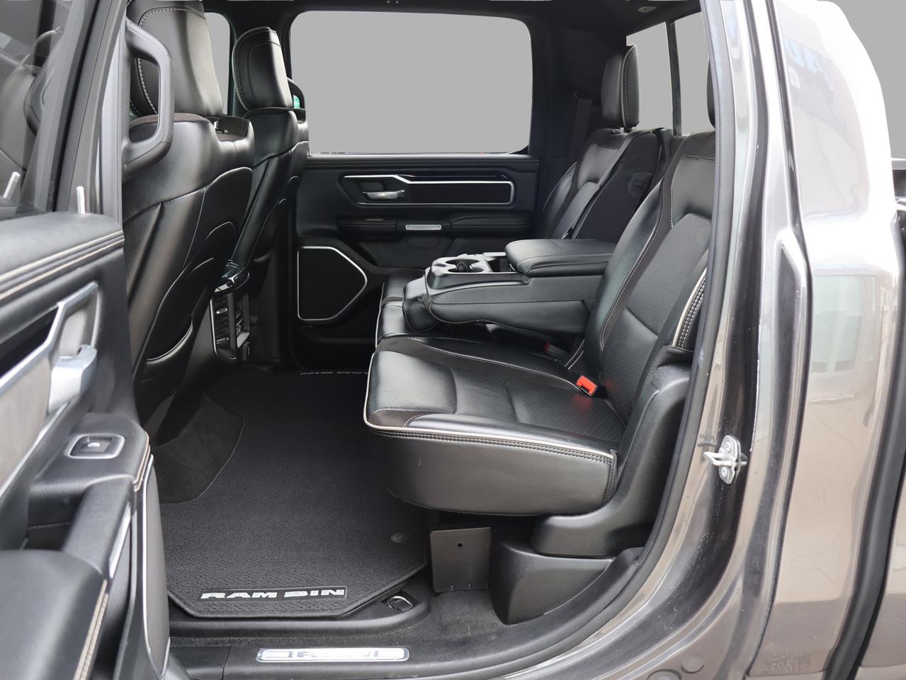 2020 RAM 1500 LARAMIE CREW DESIEL CERTIFIED 4WD *1 OWNER*ACCIDENT FREE* CAMERA NAV BLUETOOTH LEATHER HEATED SEATS CRUISE ALLOYS Photo