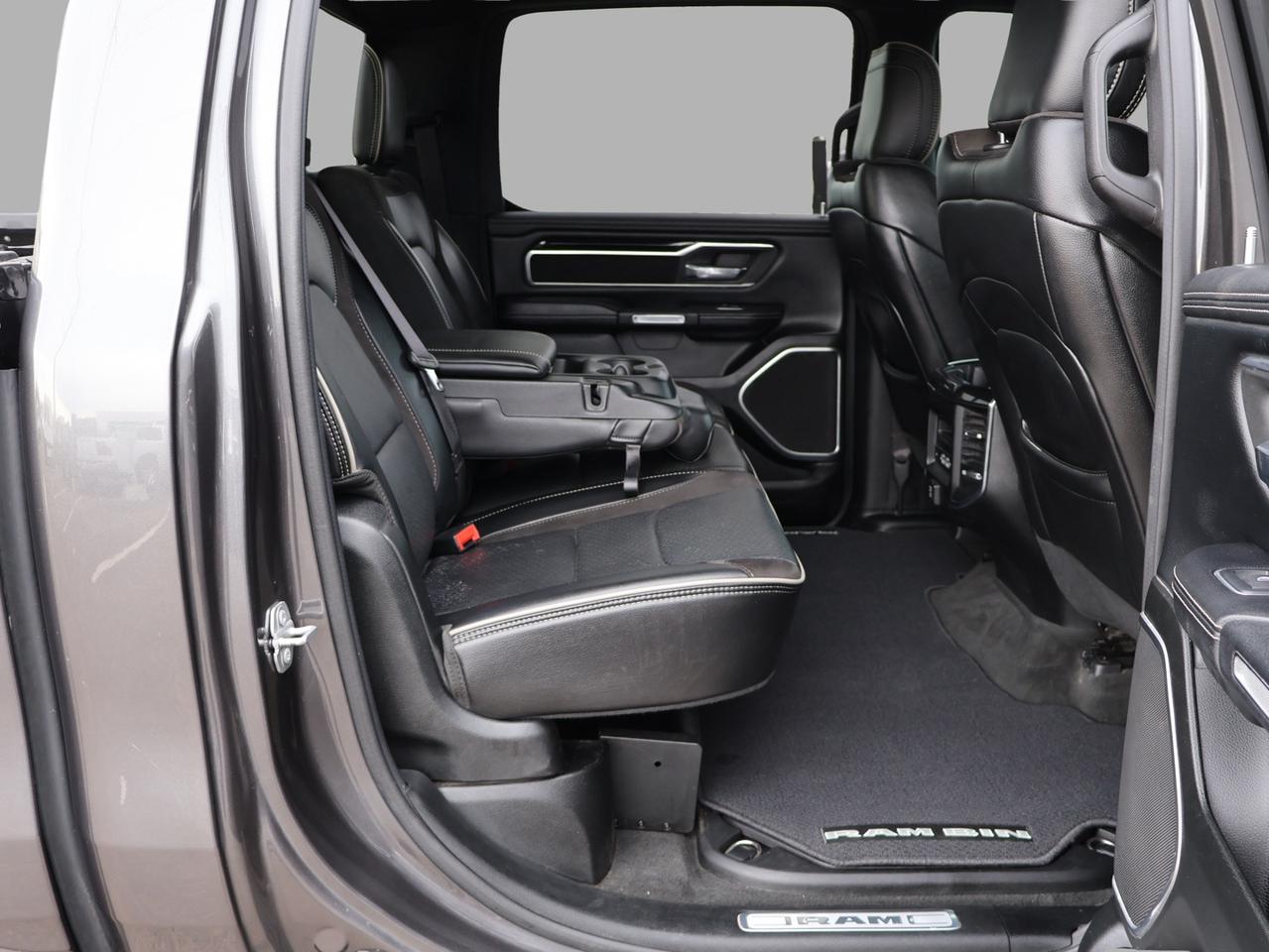 2020 RAM 1500 LARAMIE CREW DESIEL CERTIFIED 4WD *1 OWNER*ACCIDENT FREE* CAMERA NAV BLUETOOTH LEATHER HEATED SEATS CRUISE ALLOYS Photo