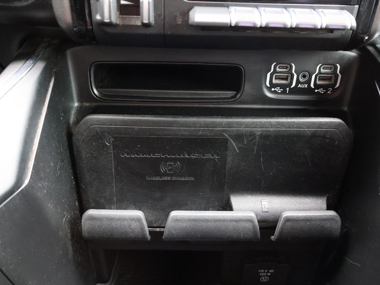 2020 RAM 1500 LARAMIE CREW DESIEL CERTIFIED 4WD *1 OWNER*ACCIDENT FREE* CAMERA NAV BLUETOOTH LEATHER HEATED SEATS CRUISE ALLOYS Photo