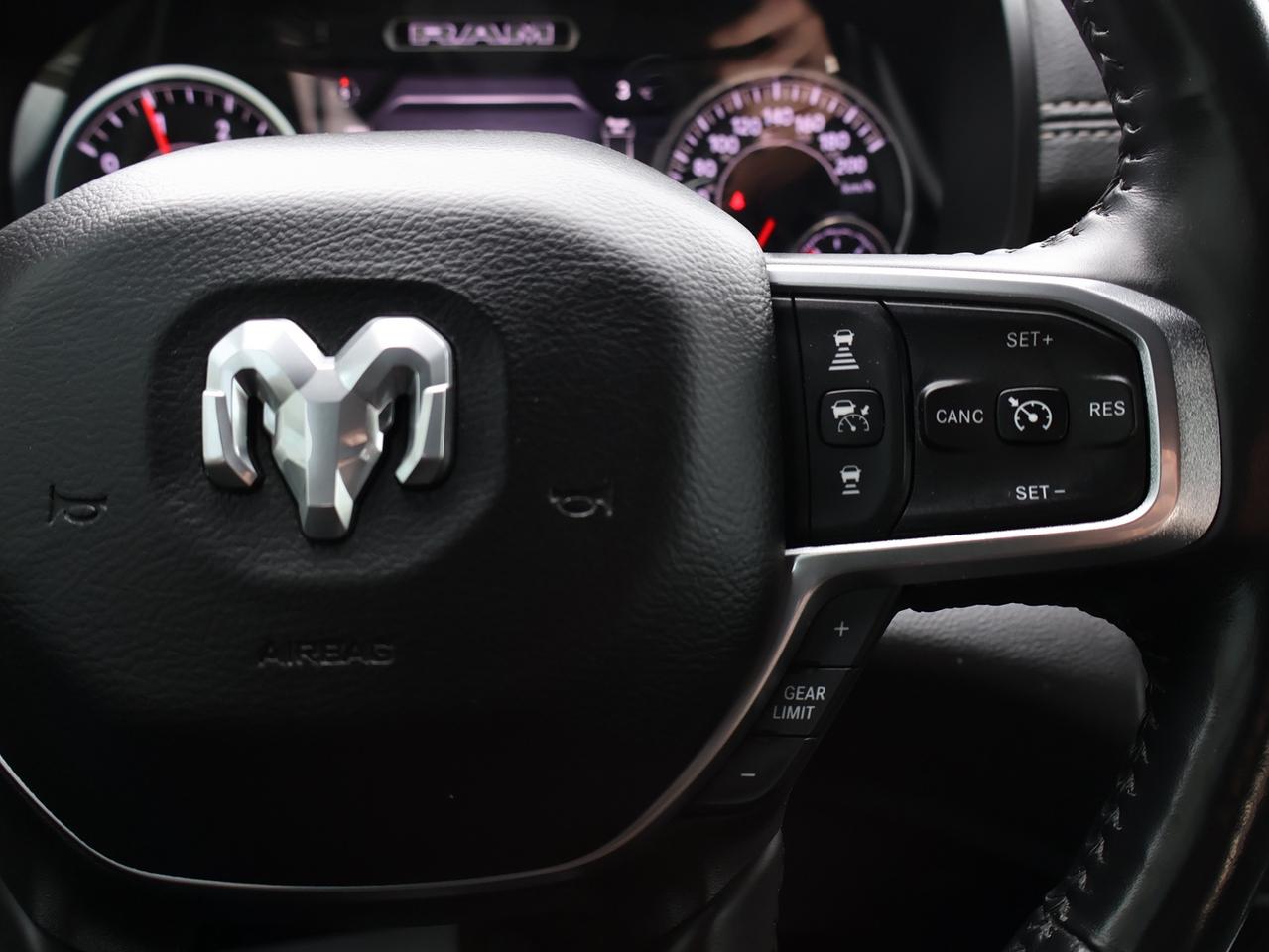 2020 RAM 1500 LARAMIE CREW DESIEL CERTIFIED 4WD *1 OWNER*ACCIDENT FREE* CAMERA NAV BLUETOOTH LEATHER HEATED SEATS CRUISE ALLOYS Photo