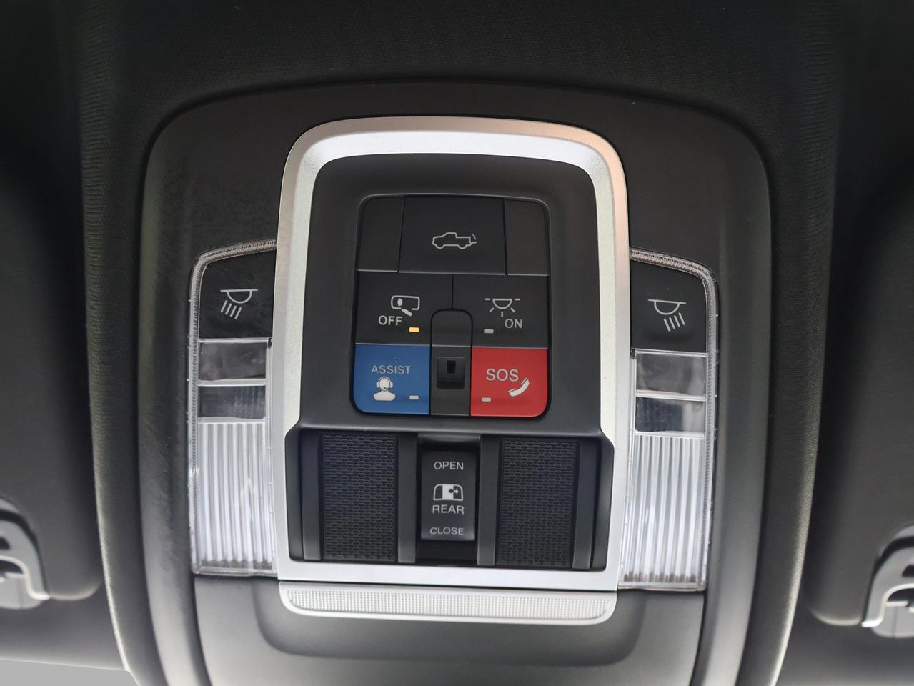 2020 RAM 1500 LARAMIE CREW DESIEL CERTIFIED 4WD *1 OWNER*ACCIDENT FREE* CAMERA NAV BLUETOOTH LEATHER HEATED SEATS CRUISE ALLOYS Photo