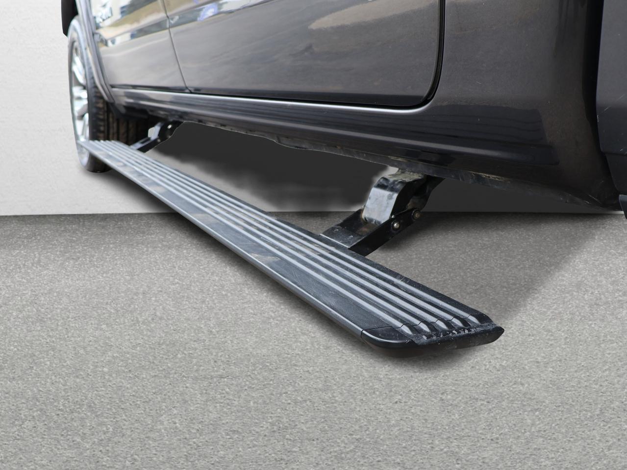 2020 RAM 1500 LARAMIE CREW DESIEL CERTIFIED 4WD *1 OWNER*ACCIDENT FREE* CAMERA NAV BLUETOOTH LEATHER HEATED SEATS CRUISE ALLOYS Photo