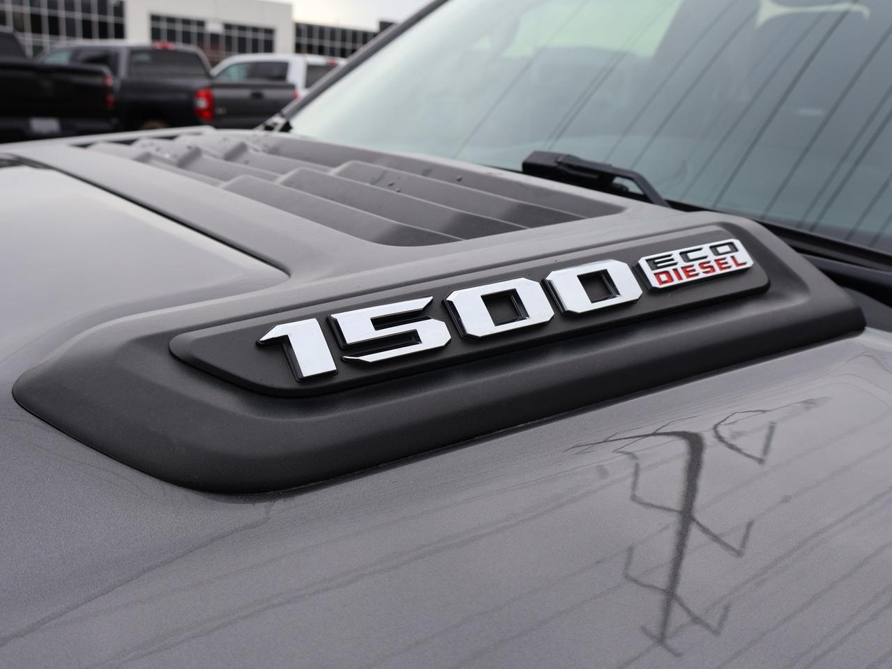 2020 RAM 1500 LARAMIE CREW DESIEL CERTIFIED 4WD *1 OWNER*ACCIDENT FREE* CAMERA NAV BLUETOOTH LEATHER HEATED SEATS CRUISE ALLOYS Photo