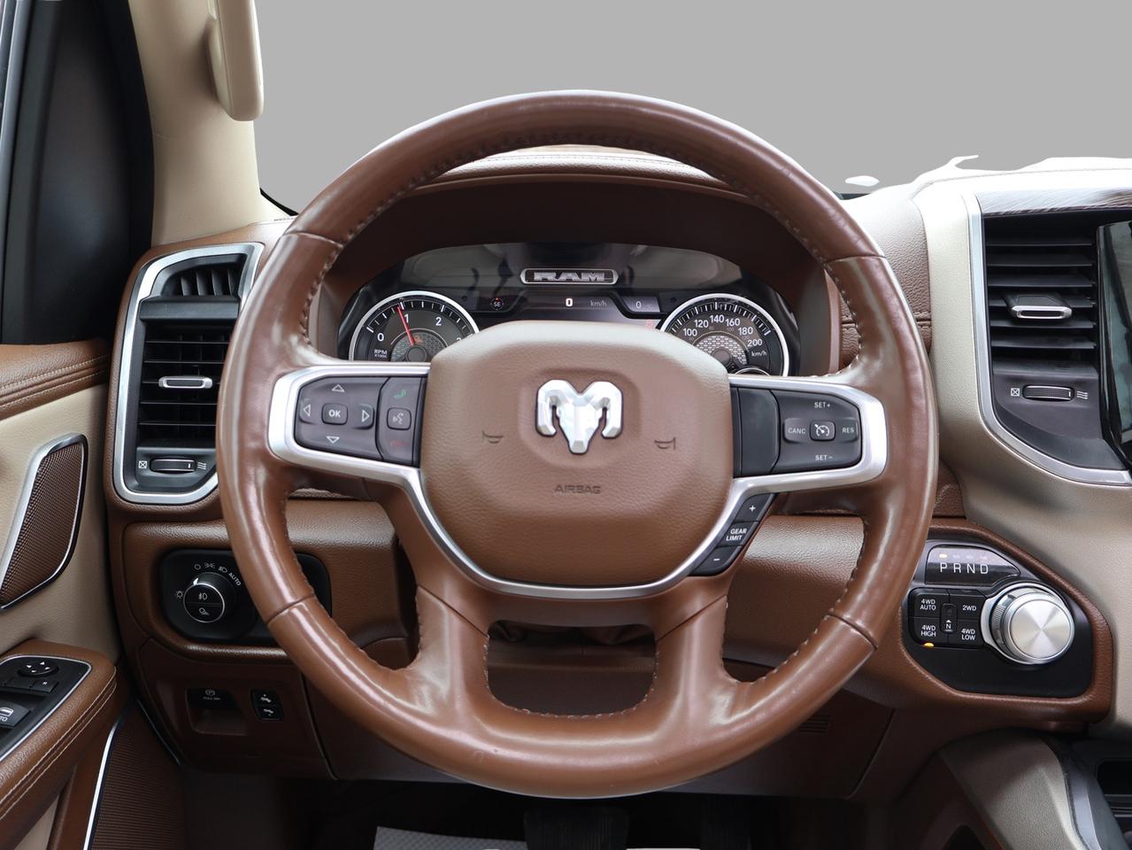 2020 RAM 1500 LARAMIE CREW DESIEL CERTIFIED 4WD *1 OWNER* CAMERA NAV BLUETOOTH LEATHER HEATED SEATS PANO ROOF CRUISE ALLOY S Photo