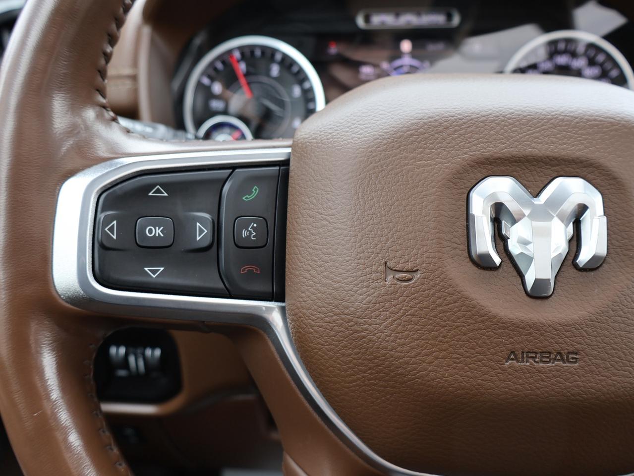 2020 RAM 1500 LARAMIE CREW DESIEL CERTIFIED 4WD *1 OWNER* CAMERA NAV BLUETOOTH LEATHER HEATED SEATS PANO ROOF CRUISE ALLOY S Photo