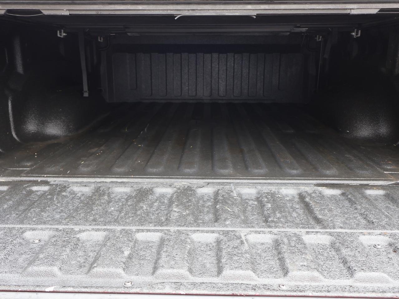 2020 RAM 1500 LARAMIE CREW DESIEL CERTIFIED 4WD *1 OWNER* CAMERA NAV BLUETOOTH LEATHER HEATED SEATS PANO ROOF CRUISE ALLOY S Photo