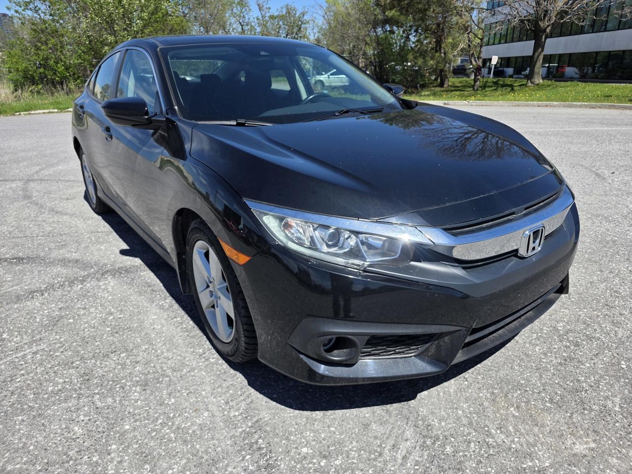 2018 Honda Civic SE Honda Sensing Sedan CVT Photo