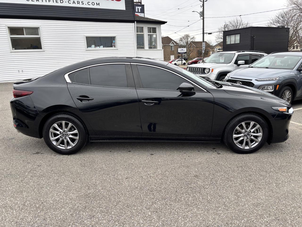 2021 Mazda MAZDA3 GS ** LDW, LKA, BSM, ADAPT CRUISE ** Photo