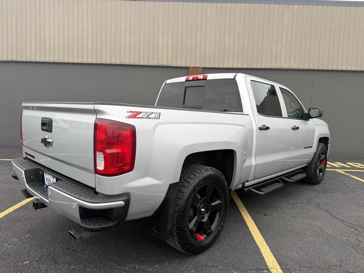 2018 Chevrolet Silverado 1500 LTZ Photo4
