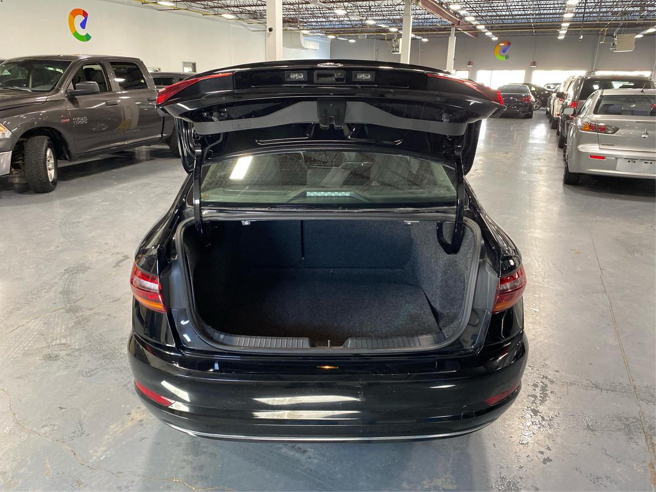 2019 Volkswagen Jetta Comfortline AUTO Photo