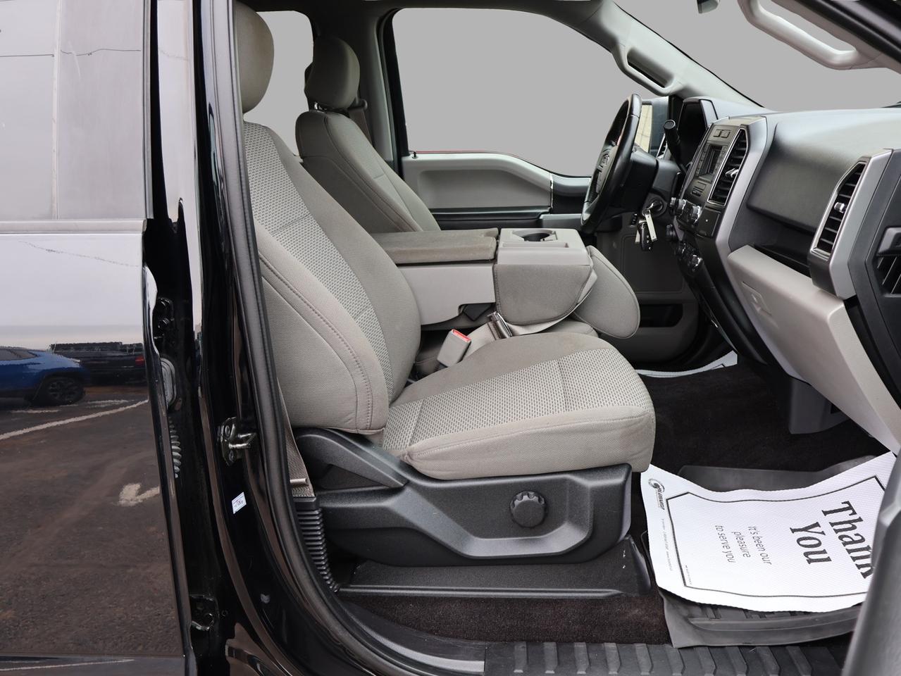 2017 Ford F-150 V8 XLT 4WD CERTIFIED *ACCIDENT FREE* CAMERA BLUETOOTH CRUISE ALLOYS Photo