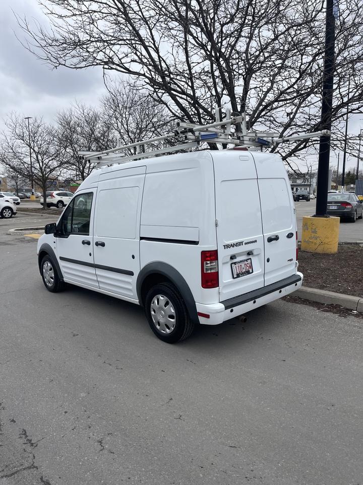 2012 Ford Transit Connect XLT  ONLY 152,000 KMS  EZ LOAD LADDER RACK Photo2