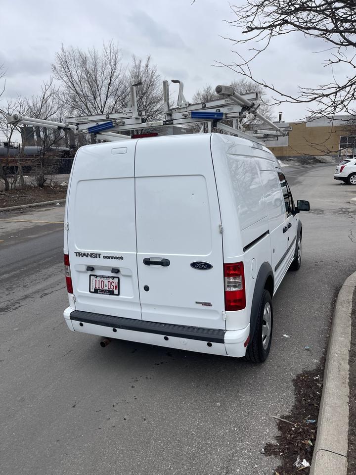 2012 Ford Transit Connect XLT  ONLY 152,000 KMS  EZ LOAD LADDER RACK Photo3