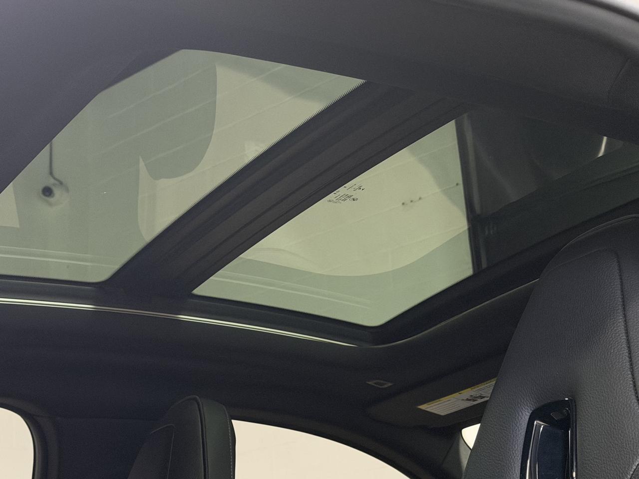 2022 BMW 2 Series M235i xDrive |NAVI|BACKUP|PANO Photo